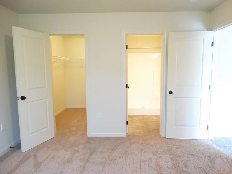 123 Kenneth Dr — Photo 11