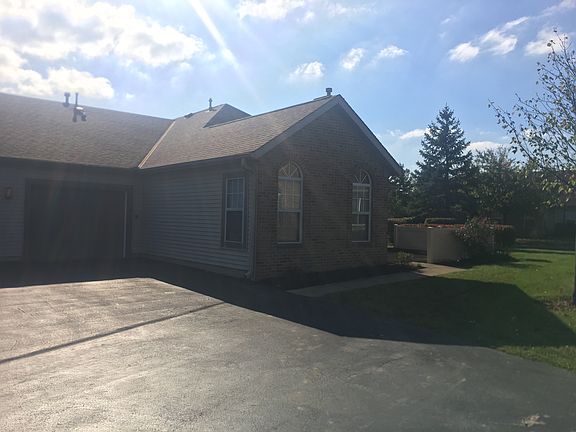 3rd image of 81 Villa Side Ln