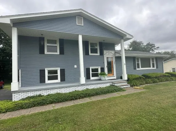 3 Beckwith Dr, Russell, PA 16345