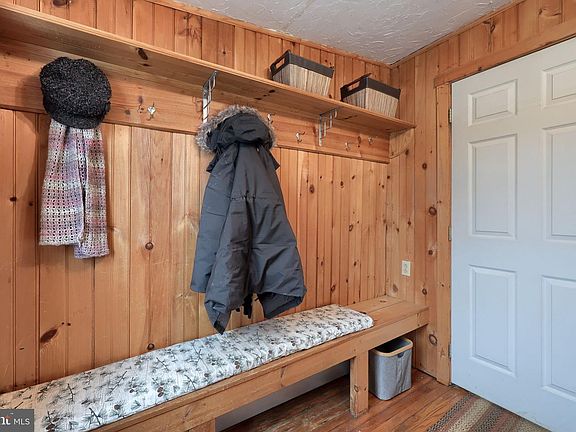 4th image of 791 Hopeland Rd