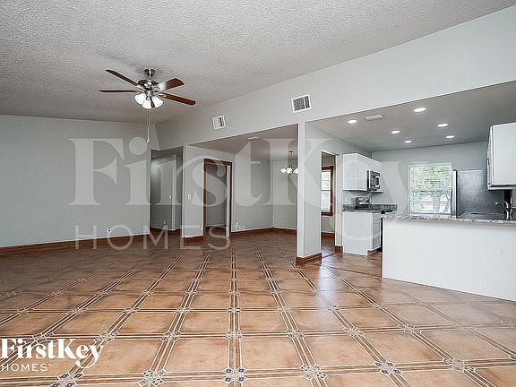 3rd image of 818 Black Knight Dr