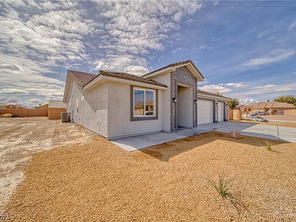 3rd image of 6801 Sandpebble St
