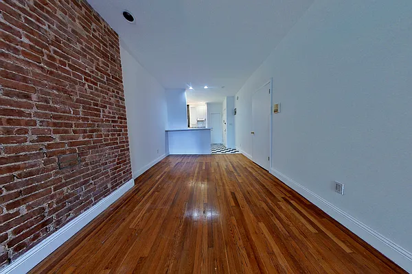 Rented by CitySites Real Estate Group | media 1