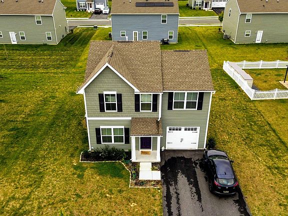2nd image of 46 Mudstone Rd