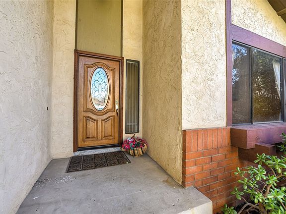 2nd image of 9161 Renato St