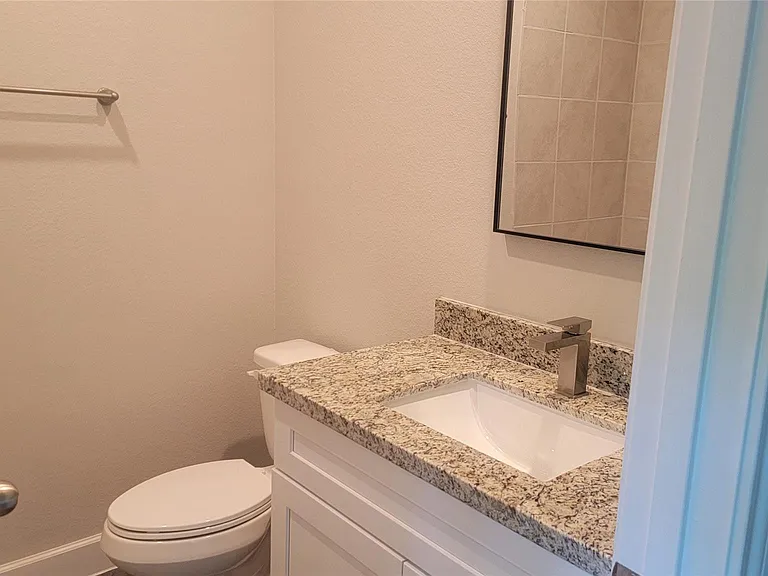 10108 Barberry St — Photo 6