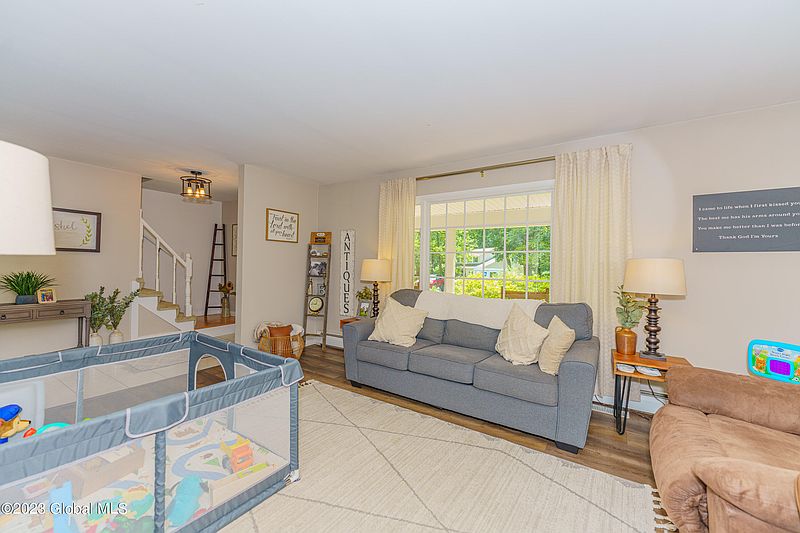 5th image of 3535 E Lydius Street