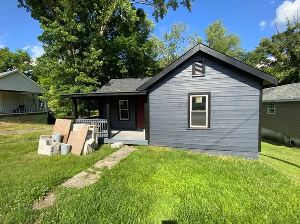 153 Mimosa St, Danville, VA 24541