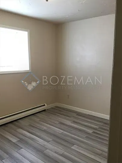 611 N North St — Photo 15