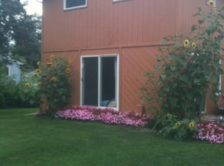 34828 Delafield Rd, Oconomowoc, WI 53066