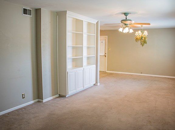 5th image of 3905 Monty Dr