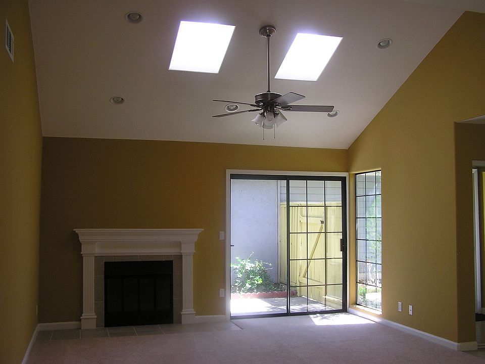 2nd image of 133 Cottonwood Cmn