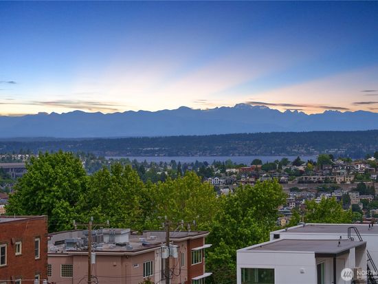 1818 Bigelow Avenue N #403, Seattle, WA 98109