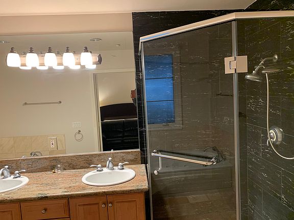5th image of 1601 S Bentley Ave APT 101