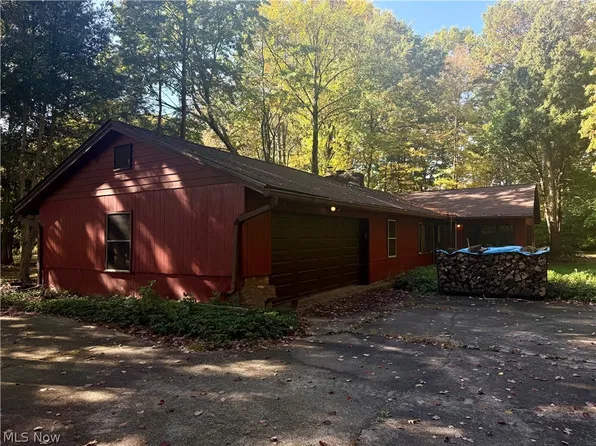 897 Ledge Rd, Macedonia, OH 44056