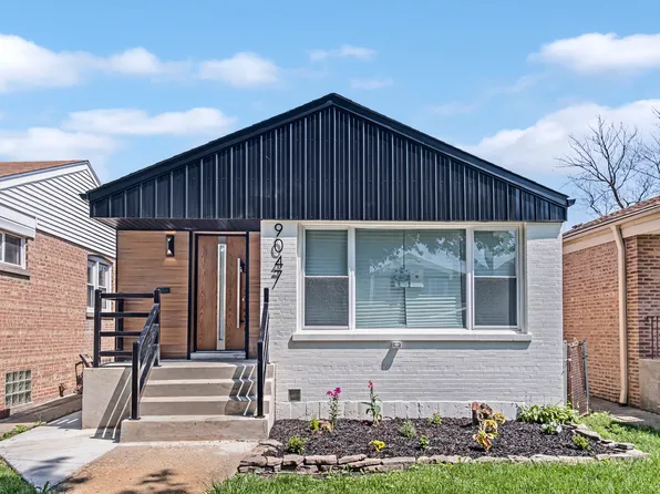 9047 S Crandon Ave, Chicago, IL 60617