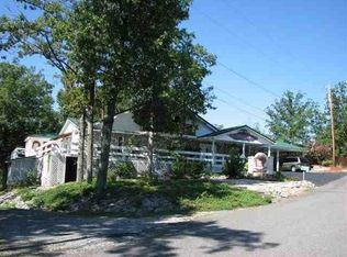 293 Lawson Ave, Grand Rivers, KY 42045