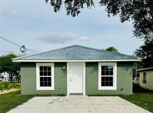 136 E St, Lake Wales, FL 33853