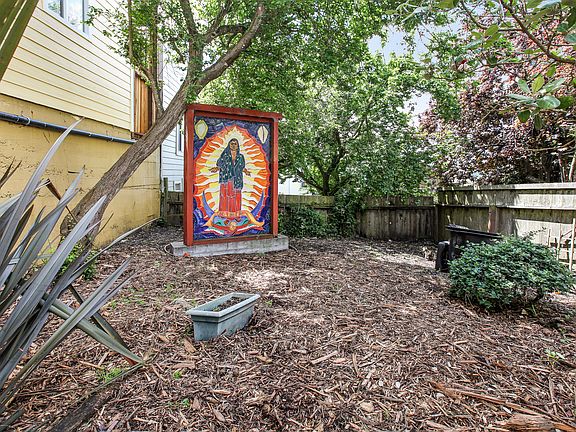 5th image of 1503 La Salle Ave