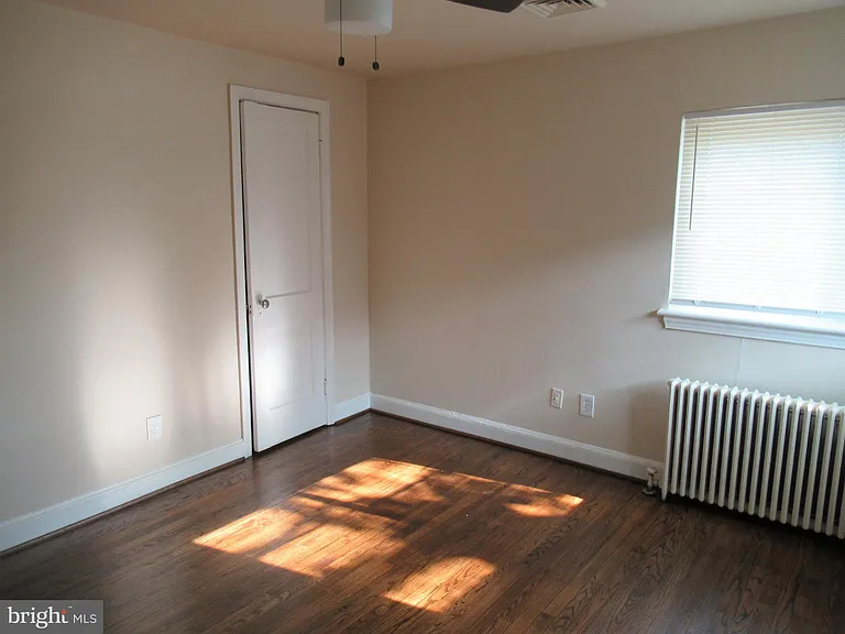 1304 Princess St — Photo 8