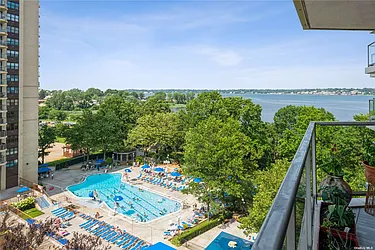 Bay Terrace Queens Real Estate Apartments For Sale Streeteasy