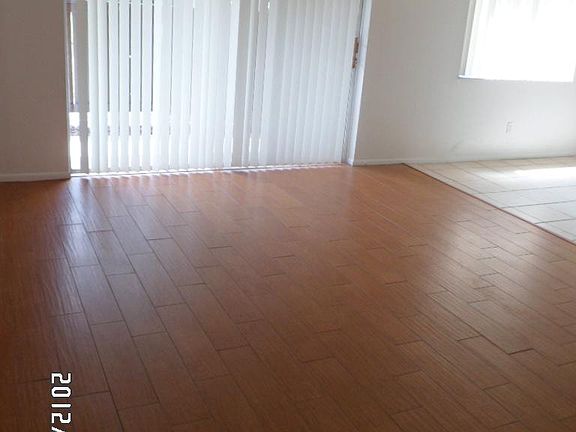 4th image of 1903 Village Ln