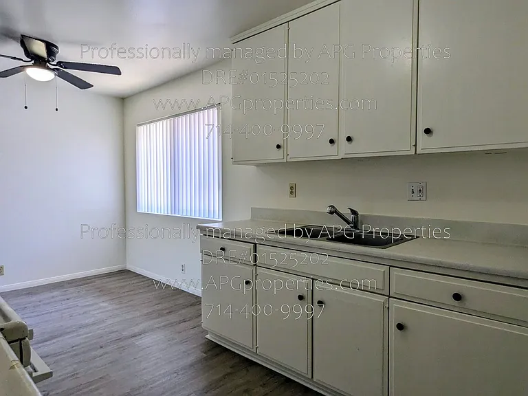 1810 W Greenleaf Ave #3 — Photo 15