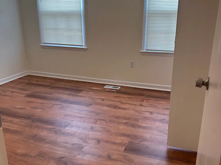 22 Monhegan Ct — Photo 2