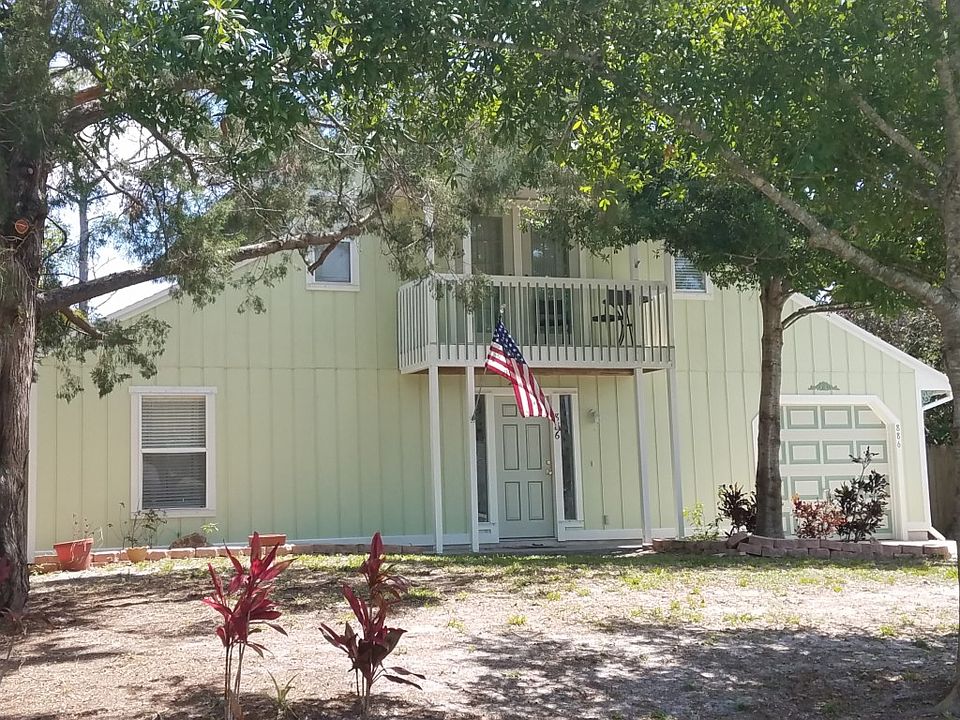 1st image of 886 22nd Ave
