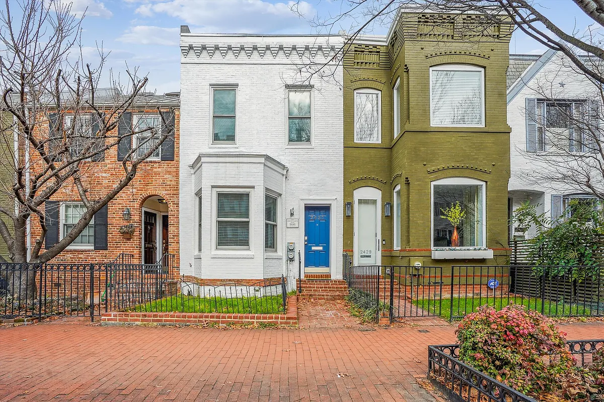 Building Photo - 2431 I St NW #A