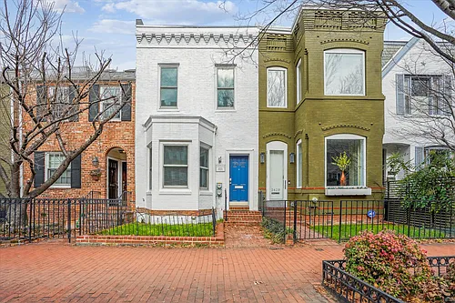 2431 I St NW #B Photo 1