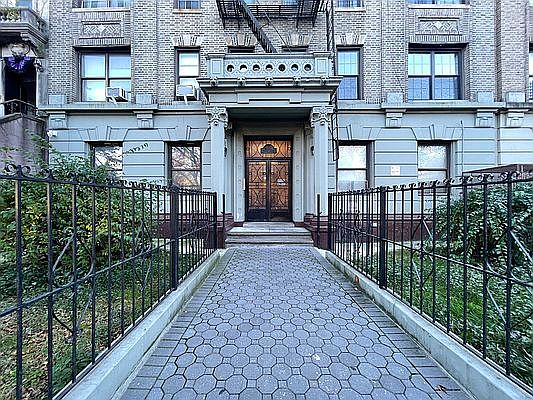 1st image of 512 Eastern Pkwy #1F