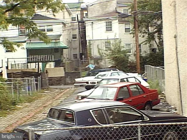 534 Norris St, Norristown, PA 19401
