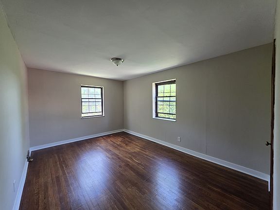 3rd image of 201 E Swissvale Ave #8
