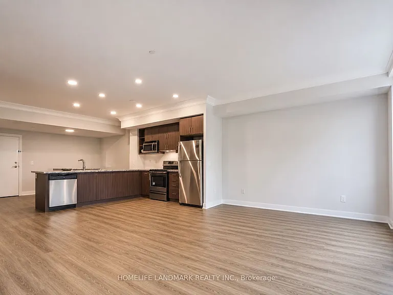 89 S Town Centre Blvd #Townhouse 112 — Photo 3