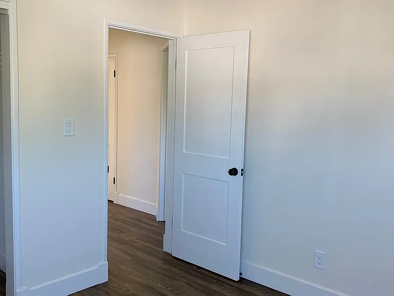 472 D Ave — Photo 11
