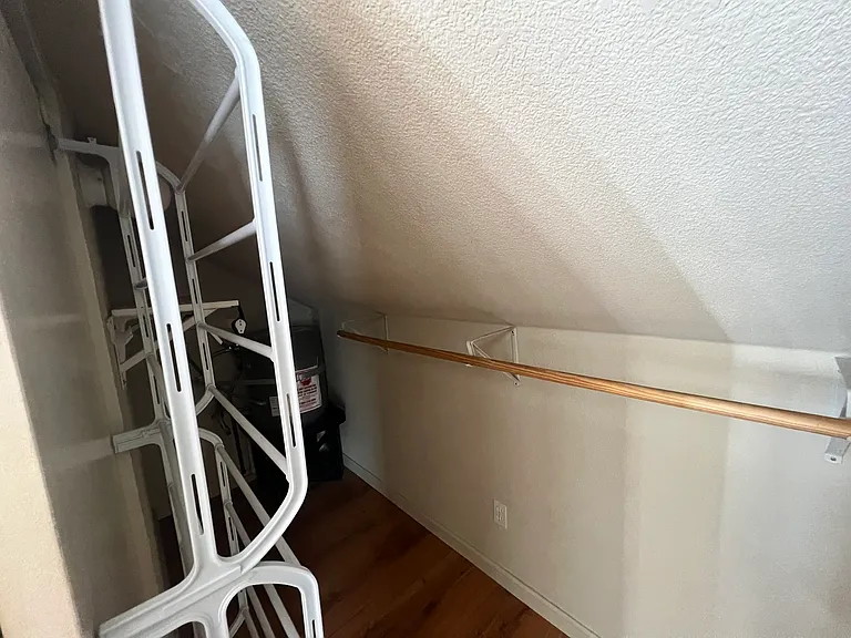 339 Torrington Dr #1 — Photo 9