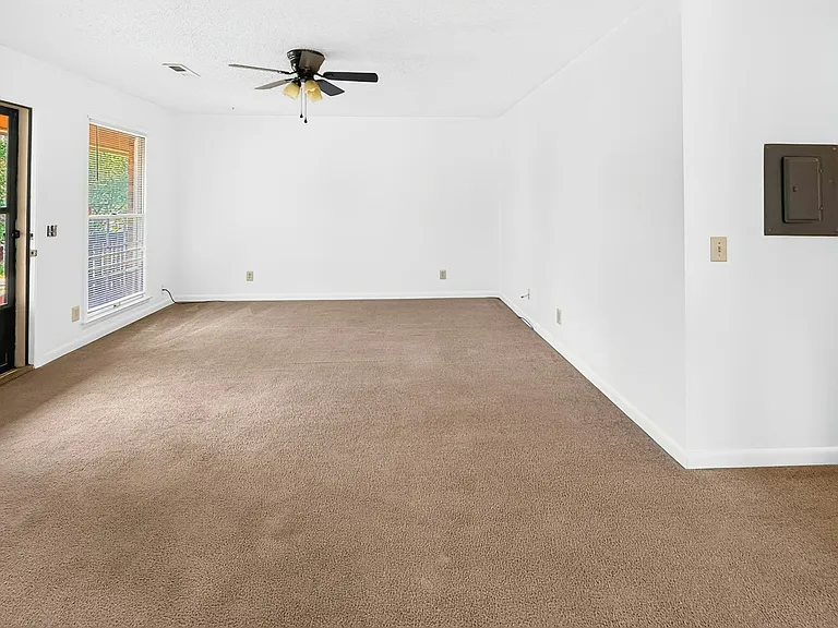 6209 Friar Tuck Dr NW #A — Photo 16