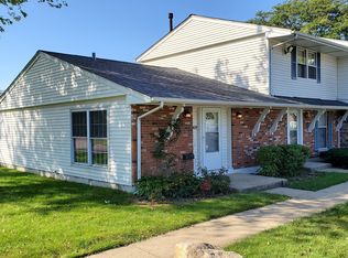 1419 Tinnerella Ave, Streamwood, IL 60107