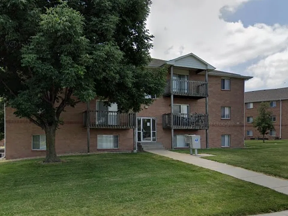 Pine Tree Apartments