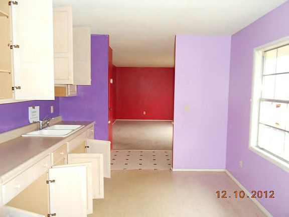 4th image of 908 Timberline Dr