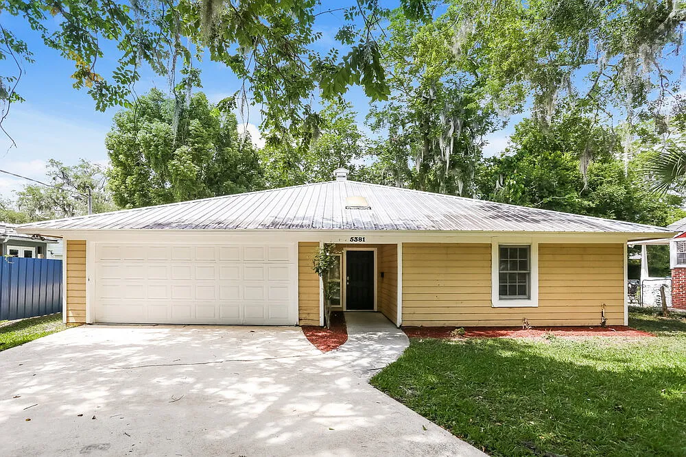 3 bed, 2.0 bath, 1476 sqft, $1,750 — Photo 1