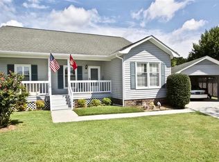 1302 Timber Ct, Murrells Inlet, SC 29576