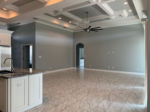4th image of 14810 Dasmarinas Dr