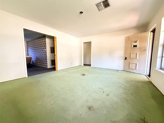 4th image of 504 Dwinnell St