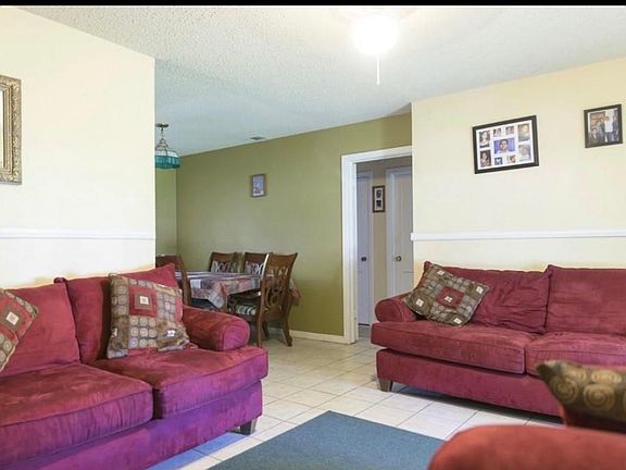 2nd image of 1440 S Marlborough Ave