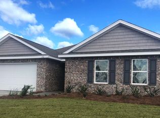 152 Spikes Cir, Southport, FL 32409