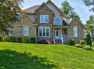 135 Stratford Pl, Dobson, NC 27017