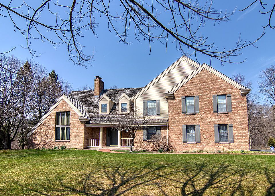 1st image of 9939 N Valley Hill Dr