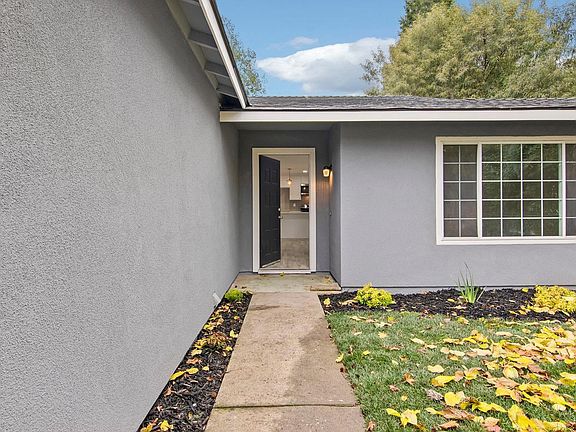 3rd image of 8737 Grayling Way